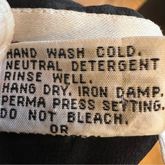 ALEX SPORT MILAN NEW YORK Silk Long Sleeved Blouse Womens 12 Black Elega… - Picture 9 of 10